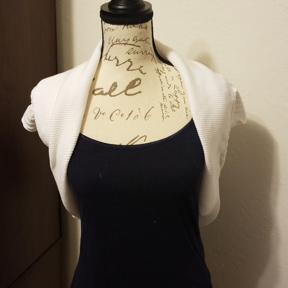 Cap sleeve half sweater/cardigan